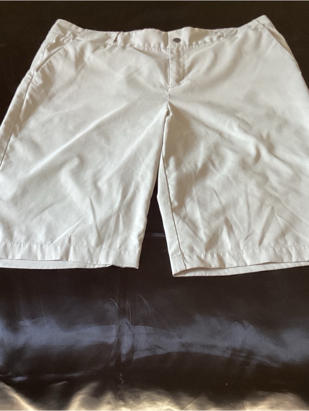 Columbia athletic lightweight shorts beige